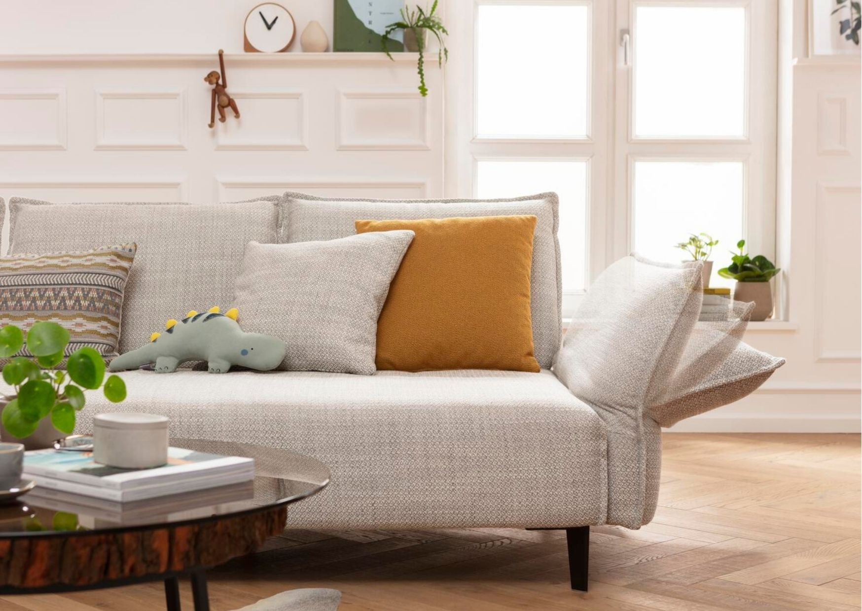 Kleines Wohnzimmer Einrichten » Möbel-Ideen Für Kleine Räume! inside Couch Für Kleines Wohnzimmer