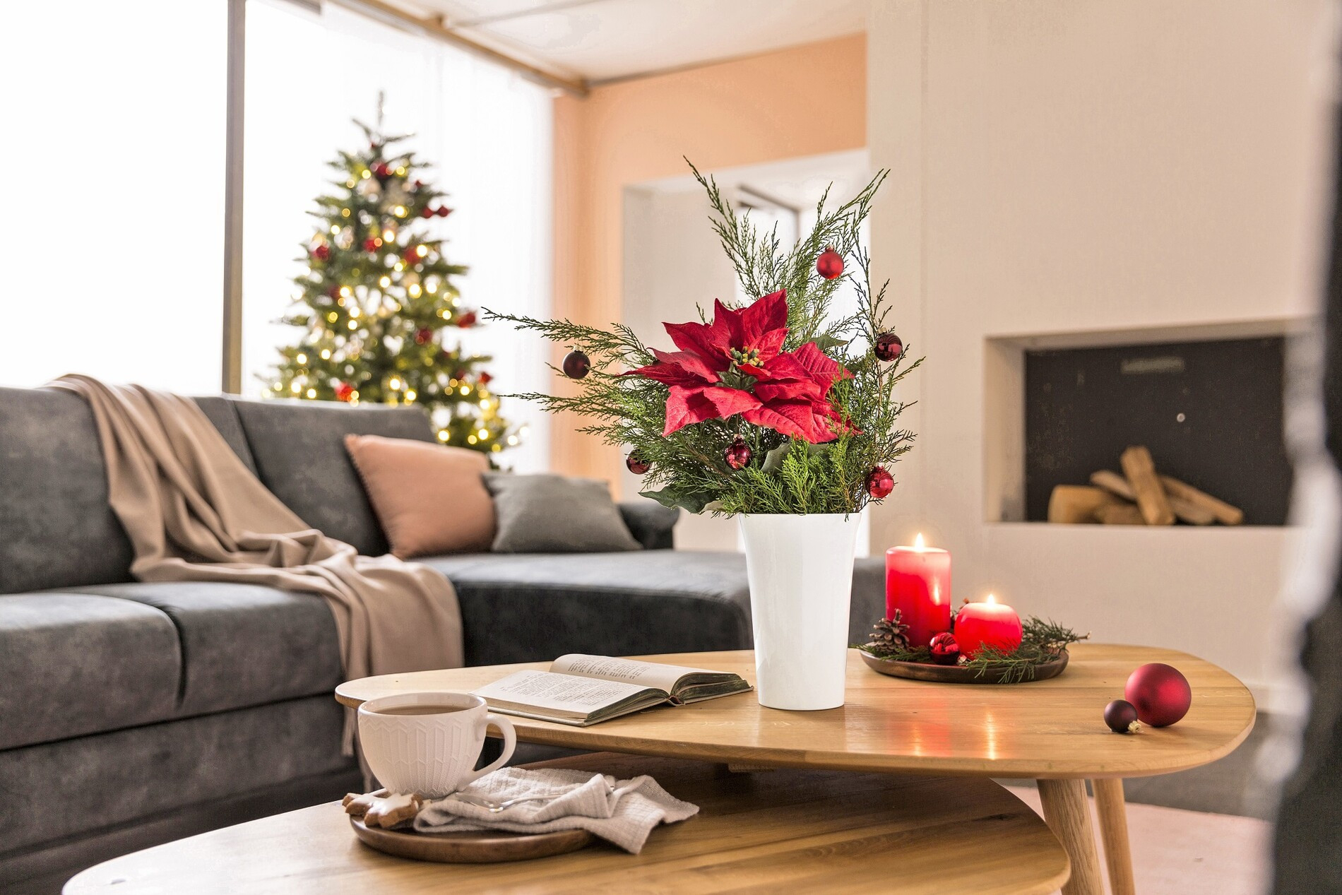 Weihnachtliches Wohnzimmer: So Wird Es Festlich In Ihrem Zuhause inside Wohnzimmer Weihnachtlich Dekorieren